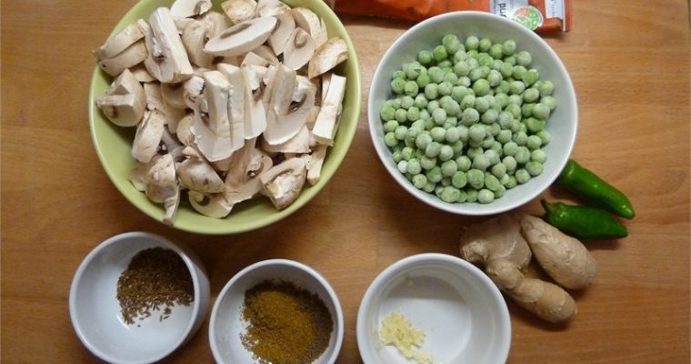 Mushroom & Pea Curry