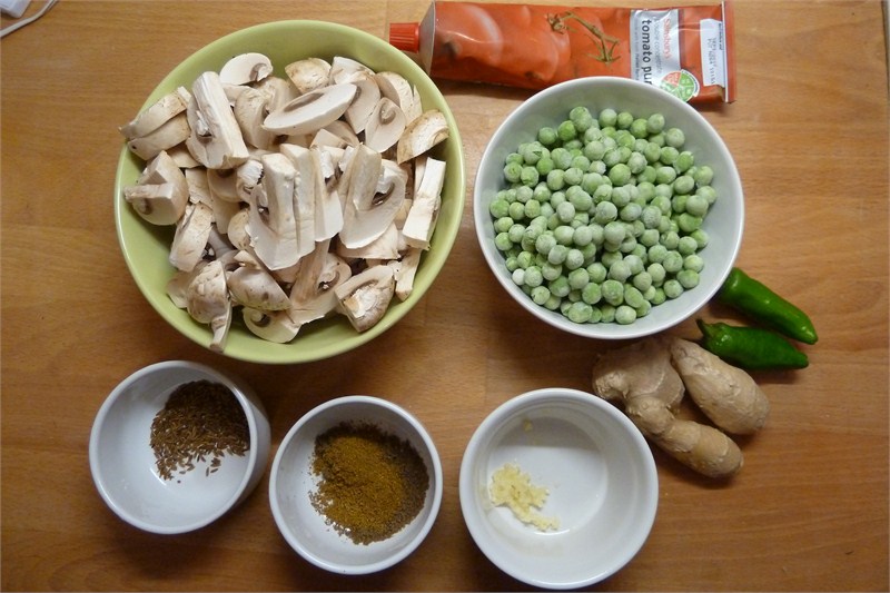 Mushroom & Pea Curry